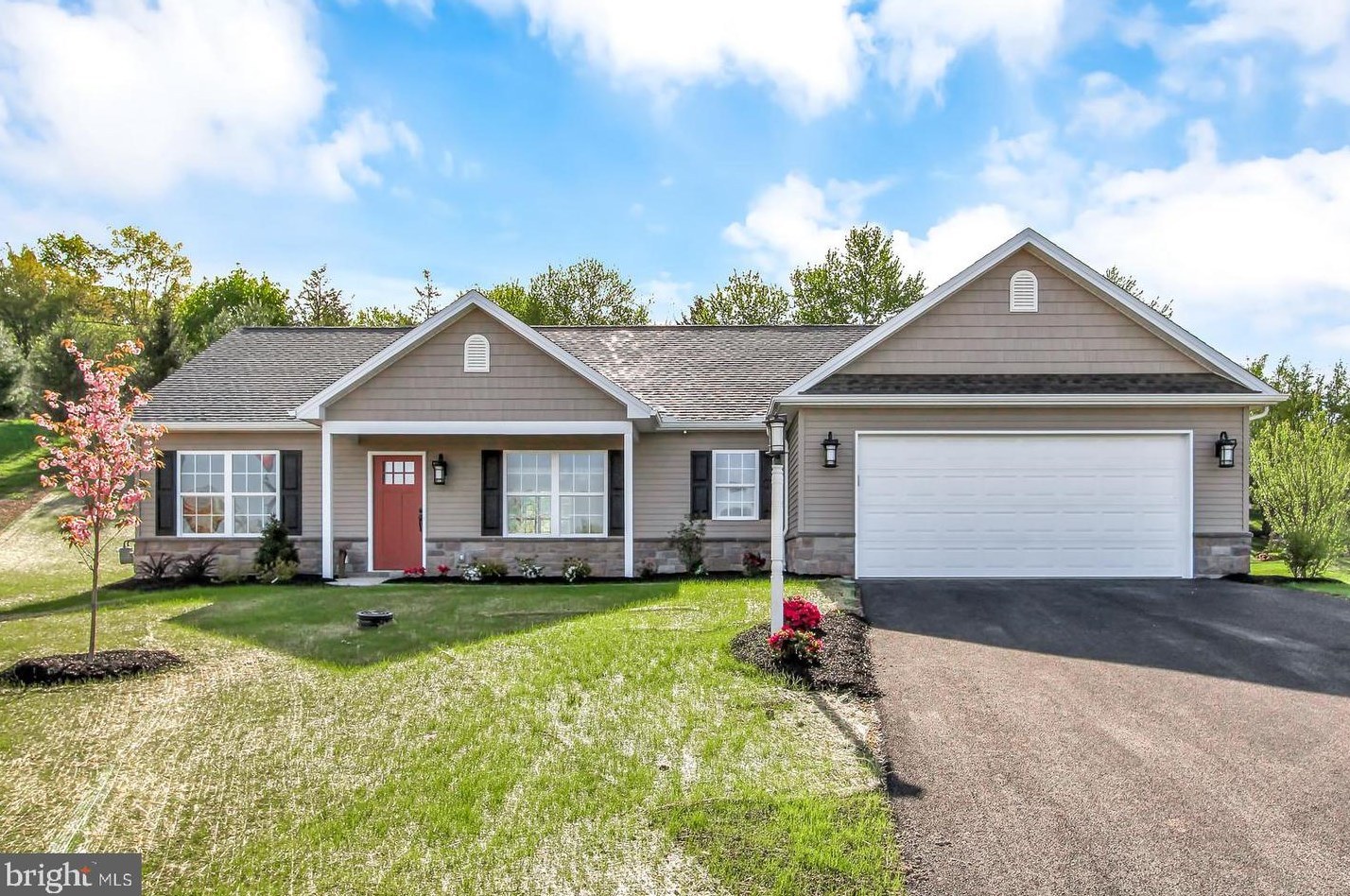 custom home front elevation