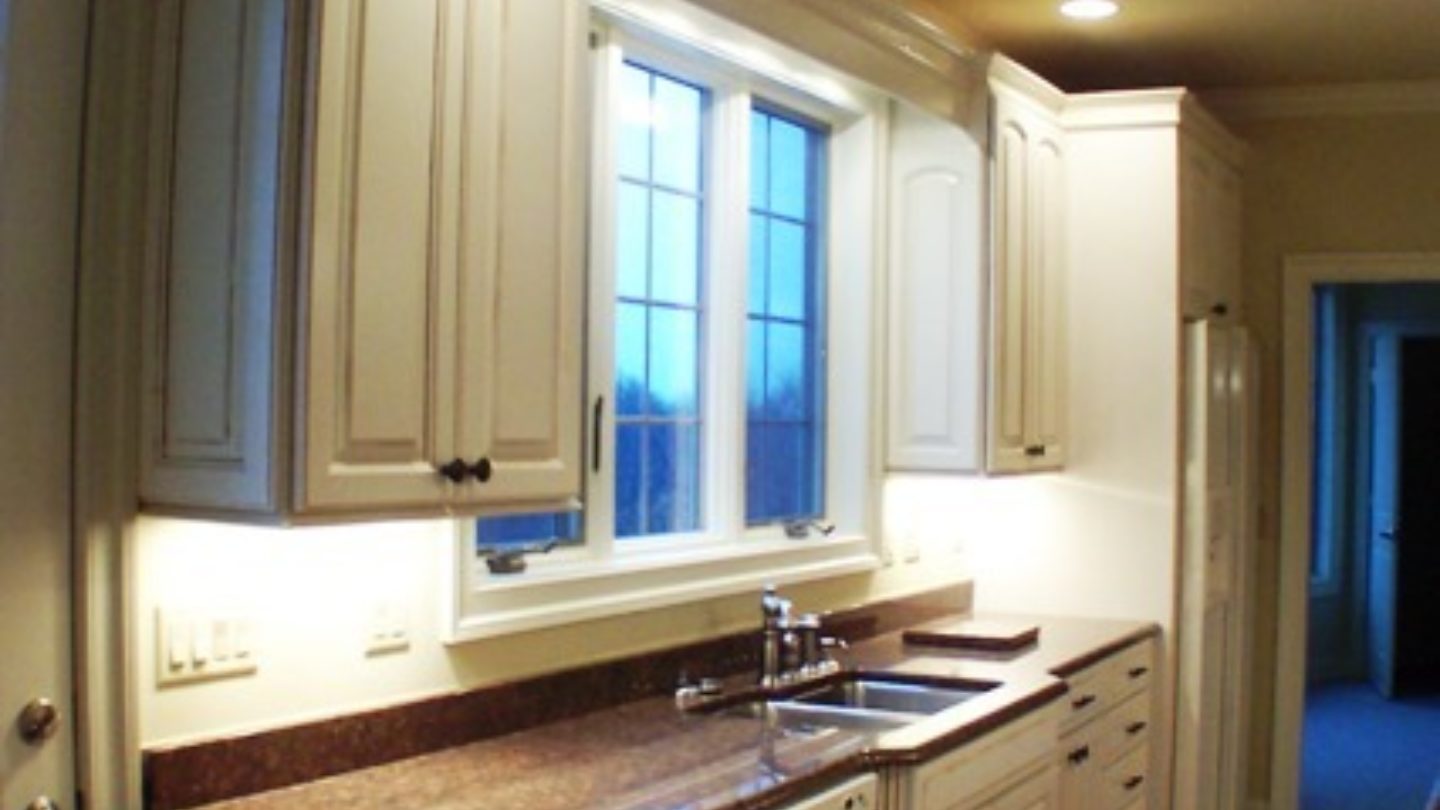 Custom Kitchen Cabinets